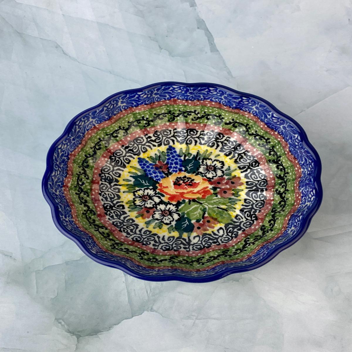 4.5" Unikat Scalloped Bowl - Shape 23 - Pattern U4288